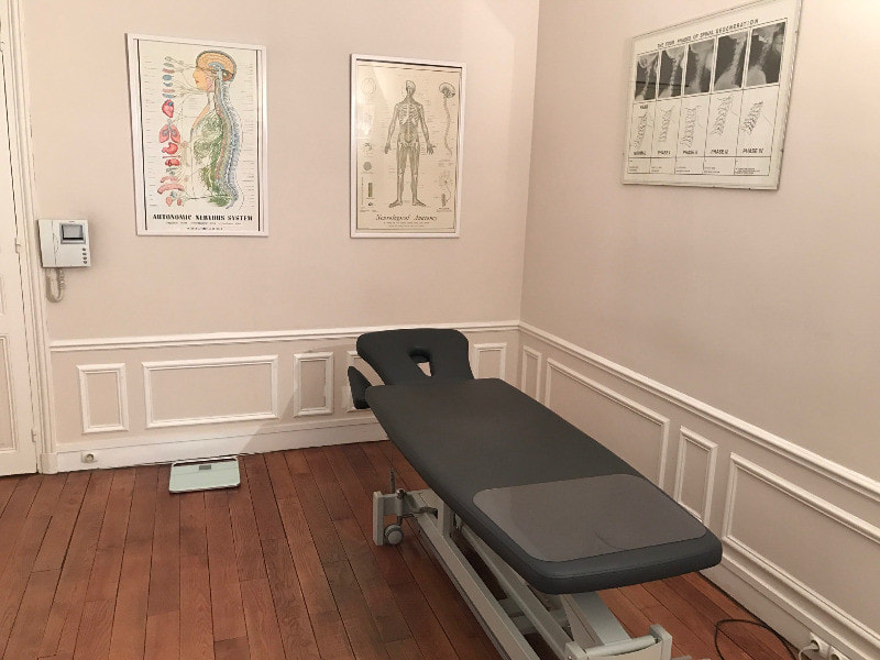 Soin chiropractique au cabinet Bruno Faÿ Paris